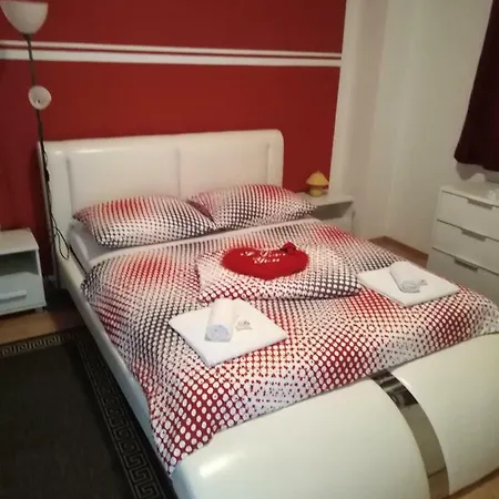 Sunset Apartment *